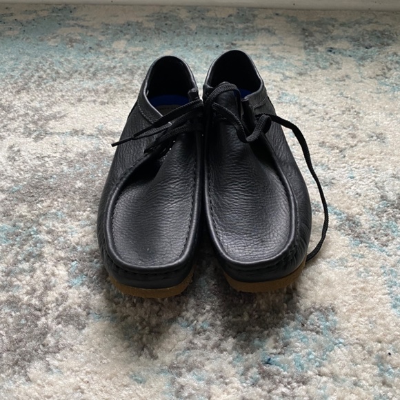 NWOT Clarks moccasin shoe - Picture 2 of 5